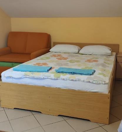 Uslugi Hotelarskie Helena شيمياتيتشي المظهر الخارجي الصورة